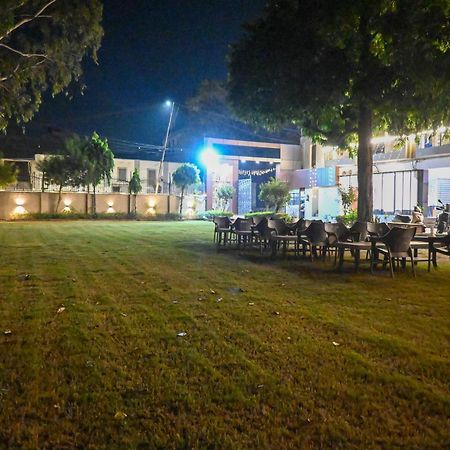 The Kedar Resort Mathura Bagian luar foto