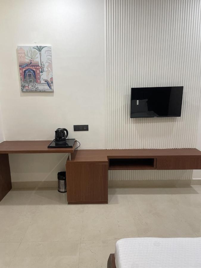 The Kedar Resort Mathura Bagian luar foto