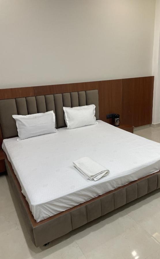 The Kedar Resort Mathura Bagian luar foto