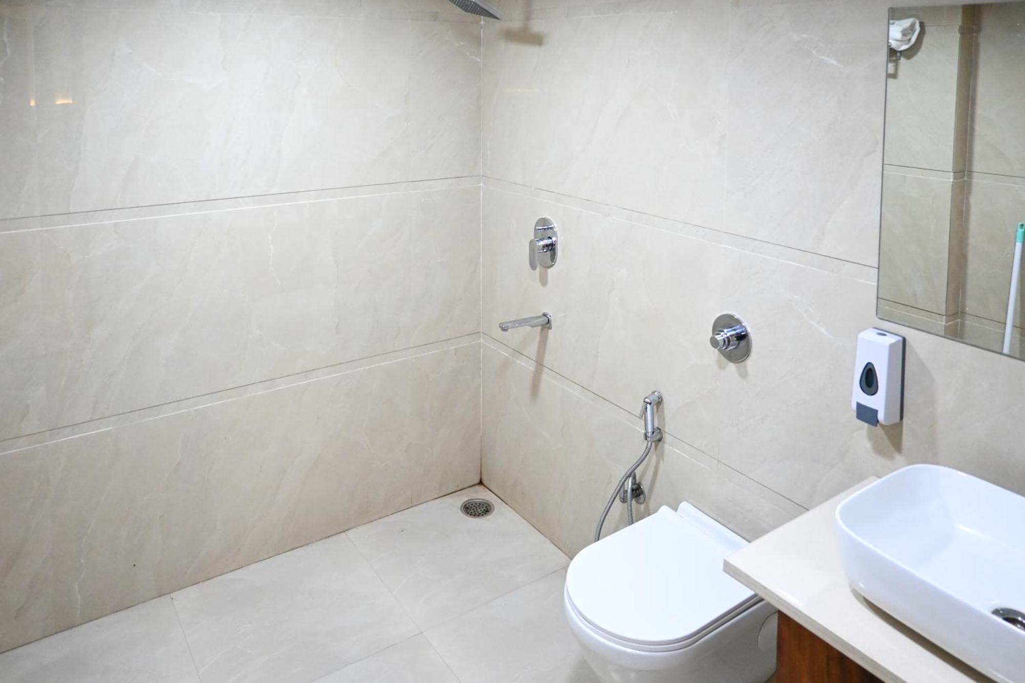 The Kedar Resort Mathura Bagian luar foto