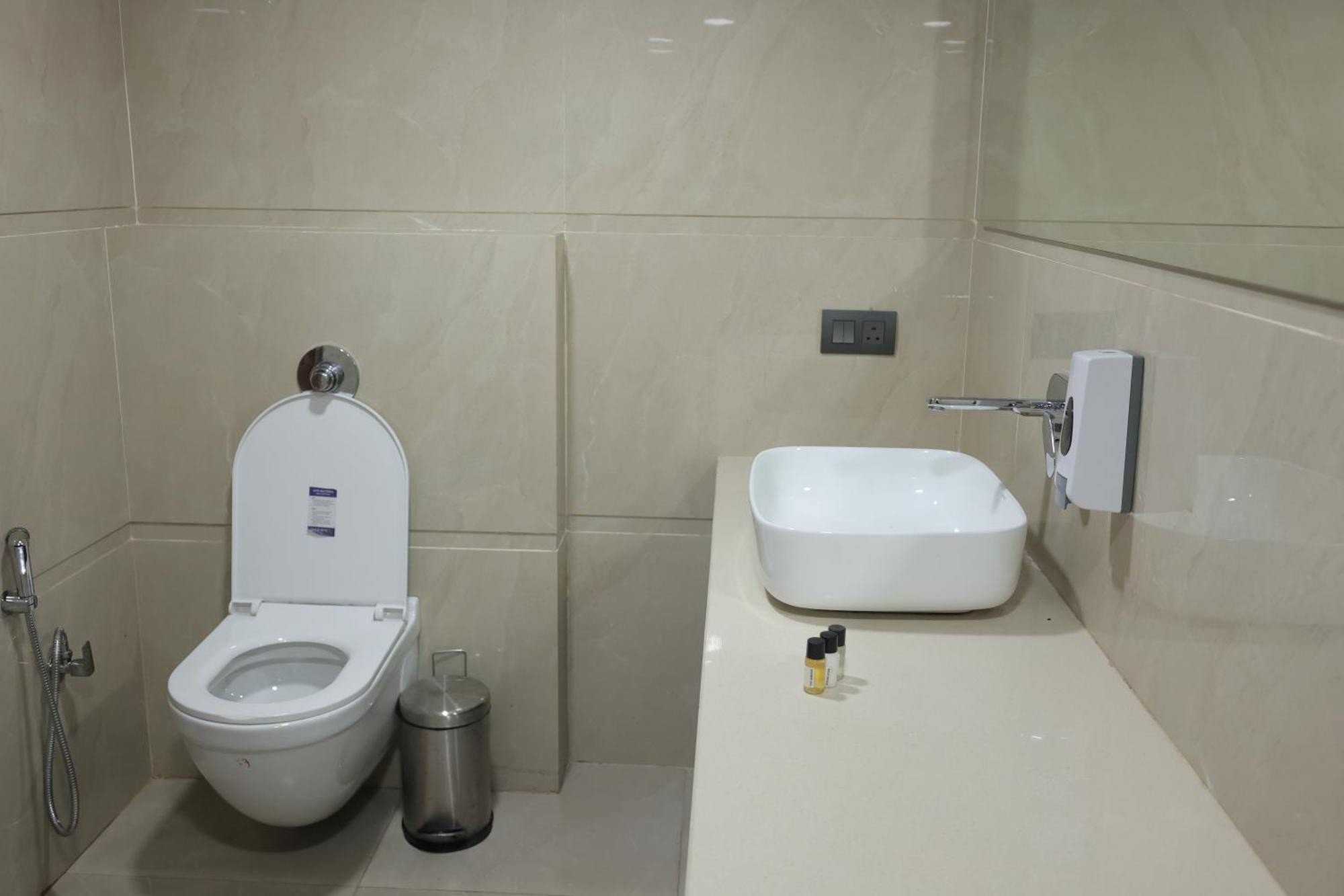 The Kedar Resort Mathura Bagian luar foto