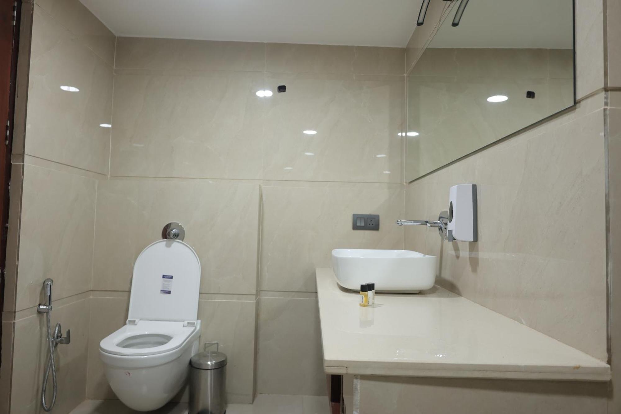 The Kedar Resort Mathura Bagian luar foto