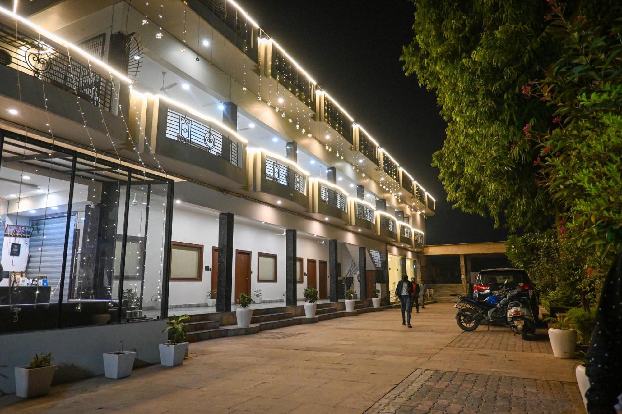 The Kedar Resort Mathura Bagian luar foto